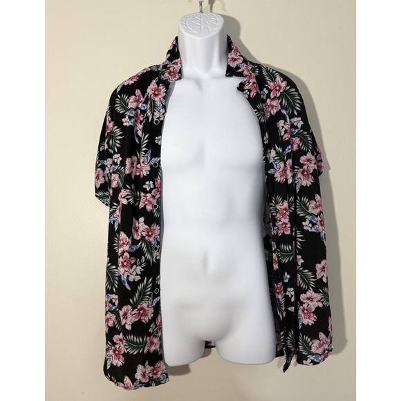 Free Planet Men’s Button Down Floral Shirt Size Medium Blue Pink Hawaiian Cotton - Picture 3 of 7